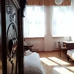 Dom Notre Dame Bed & Breakfast