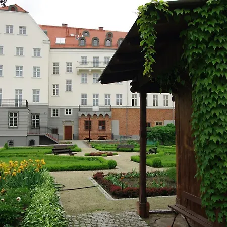 Bed & Breakfast Dom Notre Dame *