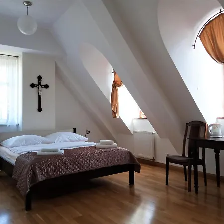 לינה וארוחת בוקר Dom Notre Dame